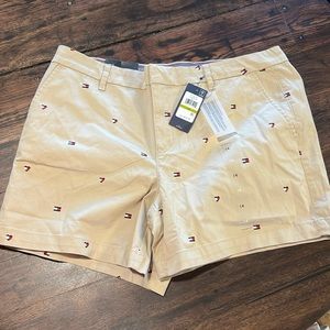 Tommy Hilfiger size 14 women’s shorts